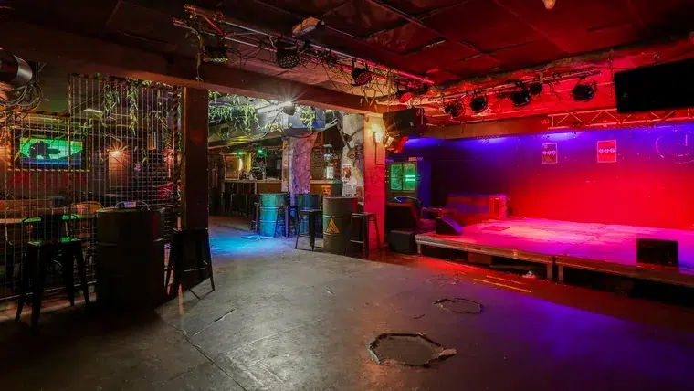 Atomic Cat, bar à cocktails immersif post-apocalyptique dans le 11e arrondissement de Paris