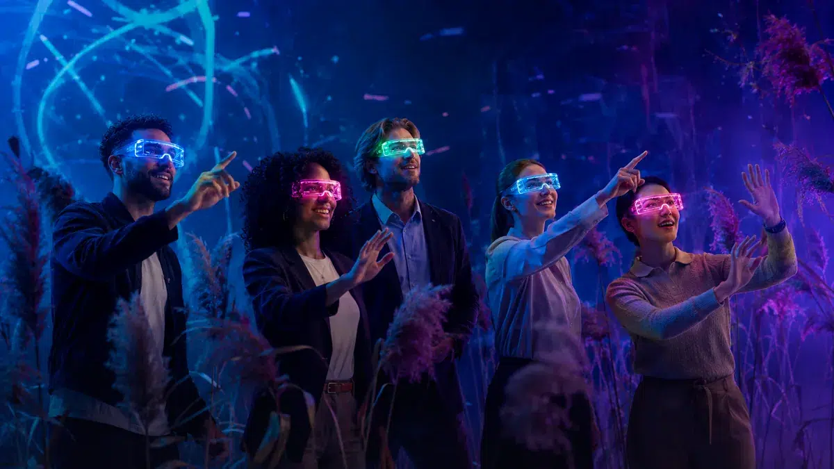 Groupe en immersion VR lors d'un team building à Paris chez The Edge